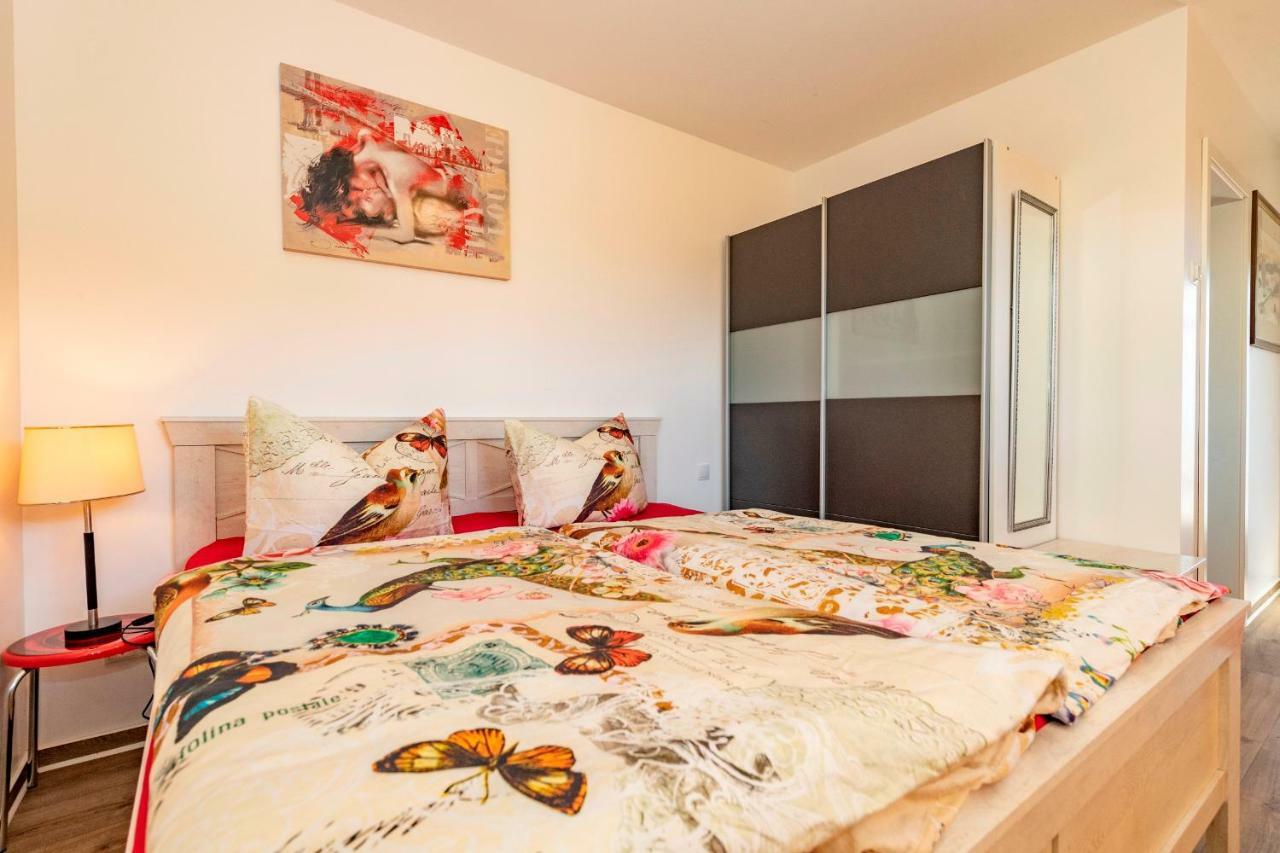 Villa Mia Nr 1 Mit Terrasse Eg 1 Raum Wohnung Герен Екстер'єр фото